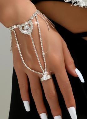 饰品供应 欧美跨境流行夜店模特表演水钻手指链流苏女手环指环