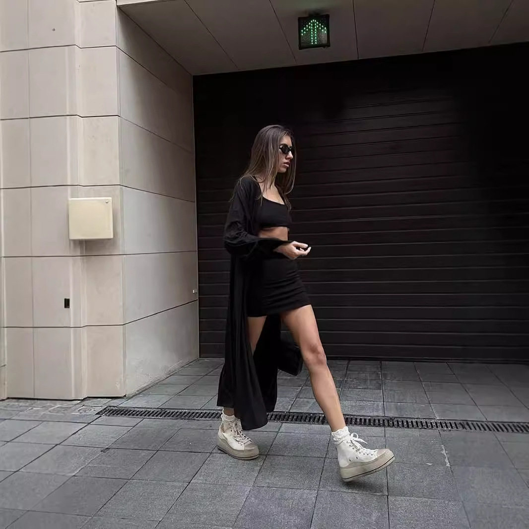 2025欧美风宽松加长开衫加短半身裙套装女吊带背心短裙三件套,淘宝优惠券,粉丝福利购,淘宝优惠卷