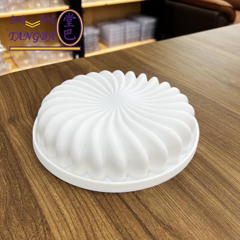 tangba堂巴 7寸圆形花瓣慕斯蛋糕模 圆形花边条纹 硅胶蛋糕模具 - 图1
