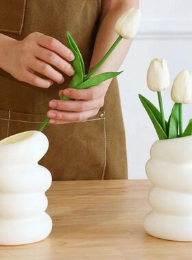 Plastic Spiral White Vase Nordic Creative Flower Arrangement