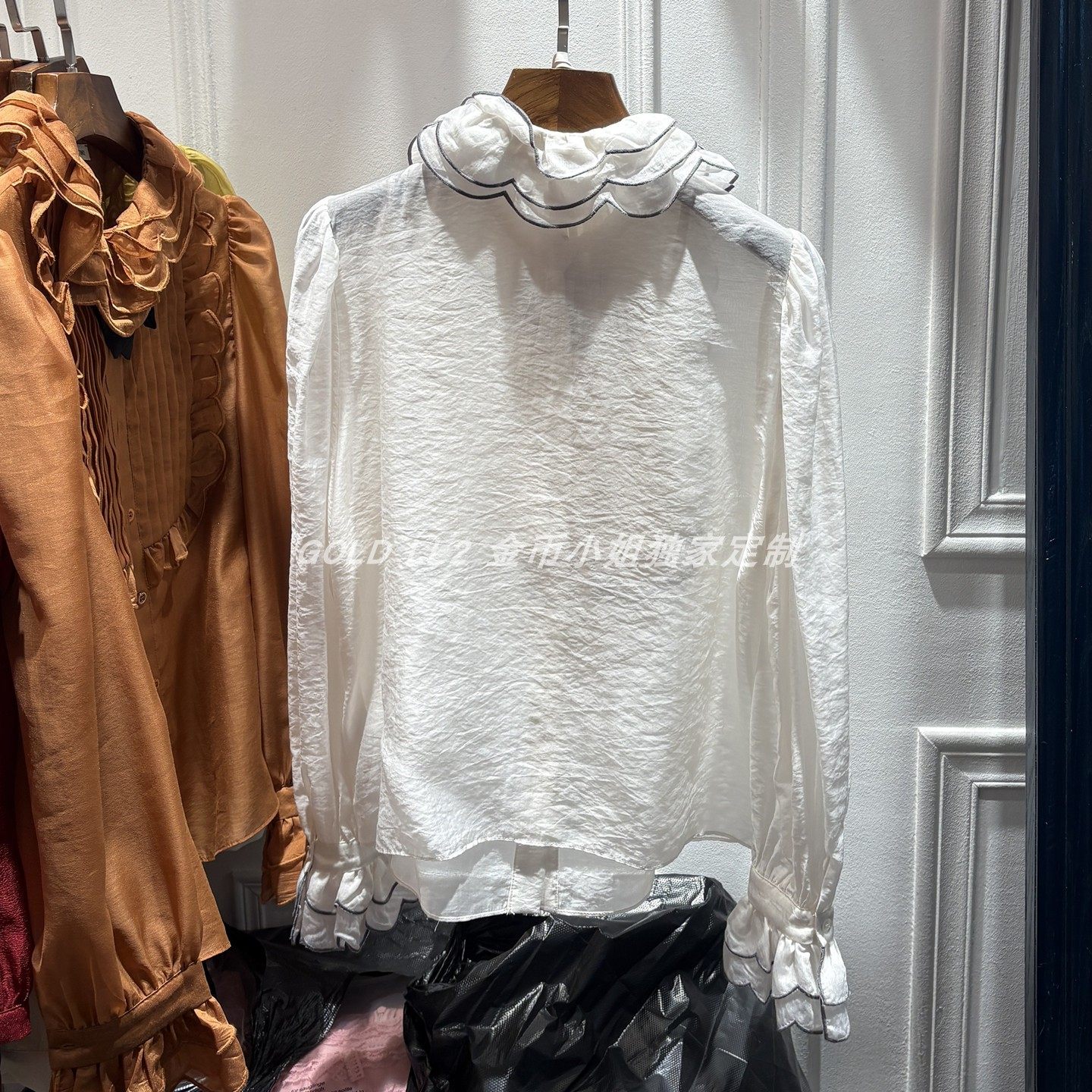 南油2026春季新品女装复古优雅拼色荷叶叠叠领花朵微透泡泡袖衬衫,淘宝优惠券,粉丝福利购,淘宝优惠卷