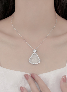 仿玉髓冰透弥勒佛公吊坠项链女轻奢小众高级感2025新款爆款锁骨链