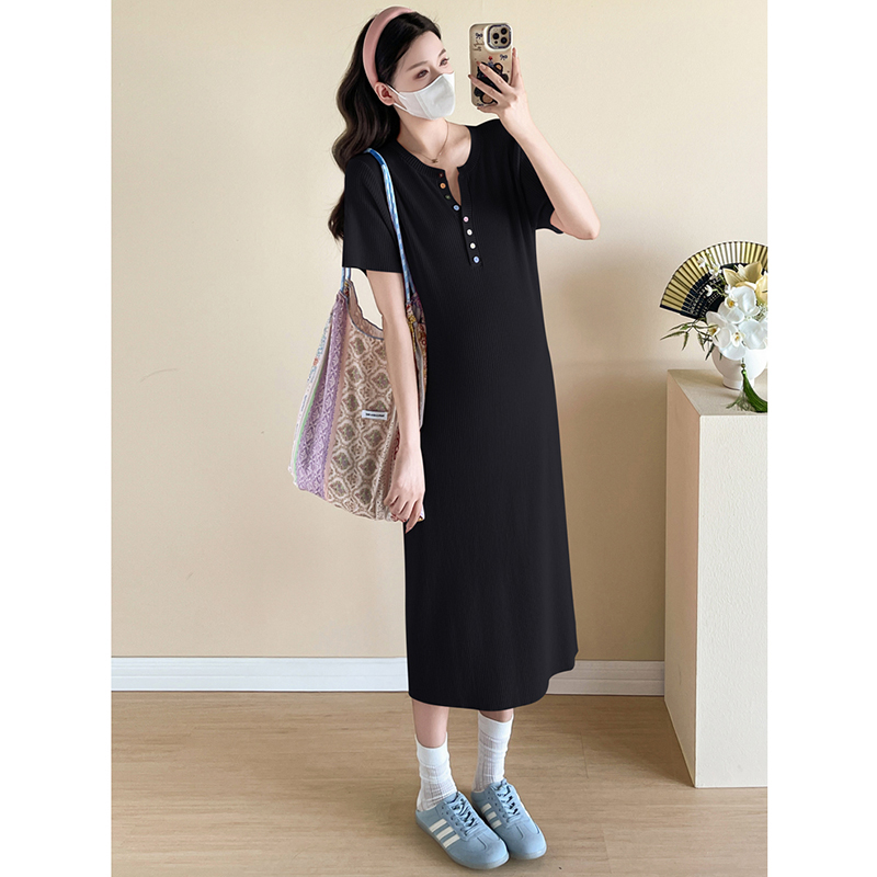 孕妇连衣裙夏季2025新款韩版显瘦粉色针织V领纽扣短袖宽松中长款 - 图1