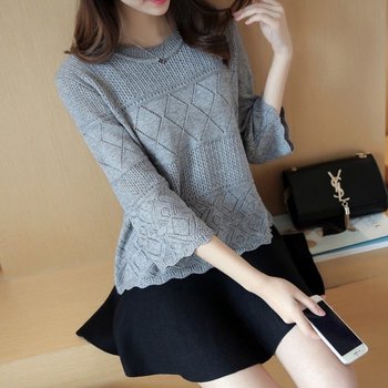 ພາກຮຽນ spring ແລະ summer hollow knitted blouse ສັ້ນນອກໃສ່ໃນແບບເກົາຫຼີ trumpet sleeve ບາງ ເສື້ອທີເຊີດແມ່ຍິງວ່າງ pullover bottoming ເສື້ອ