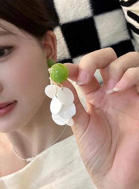 小清新绿色牛油果圆片耳钉