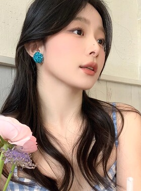 高级感蓝色绣球花串珠耳钉