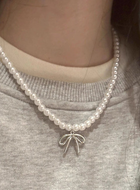 简约冷淡风蝴蝶结珍珠项链