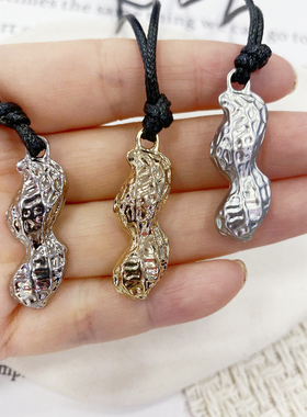 {好事花生}金属吊坠项链女2026新款黑绳挂脖长款毛衣链秋冬配饰品