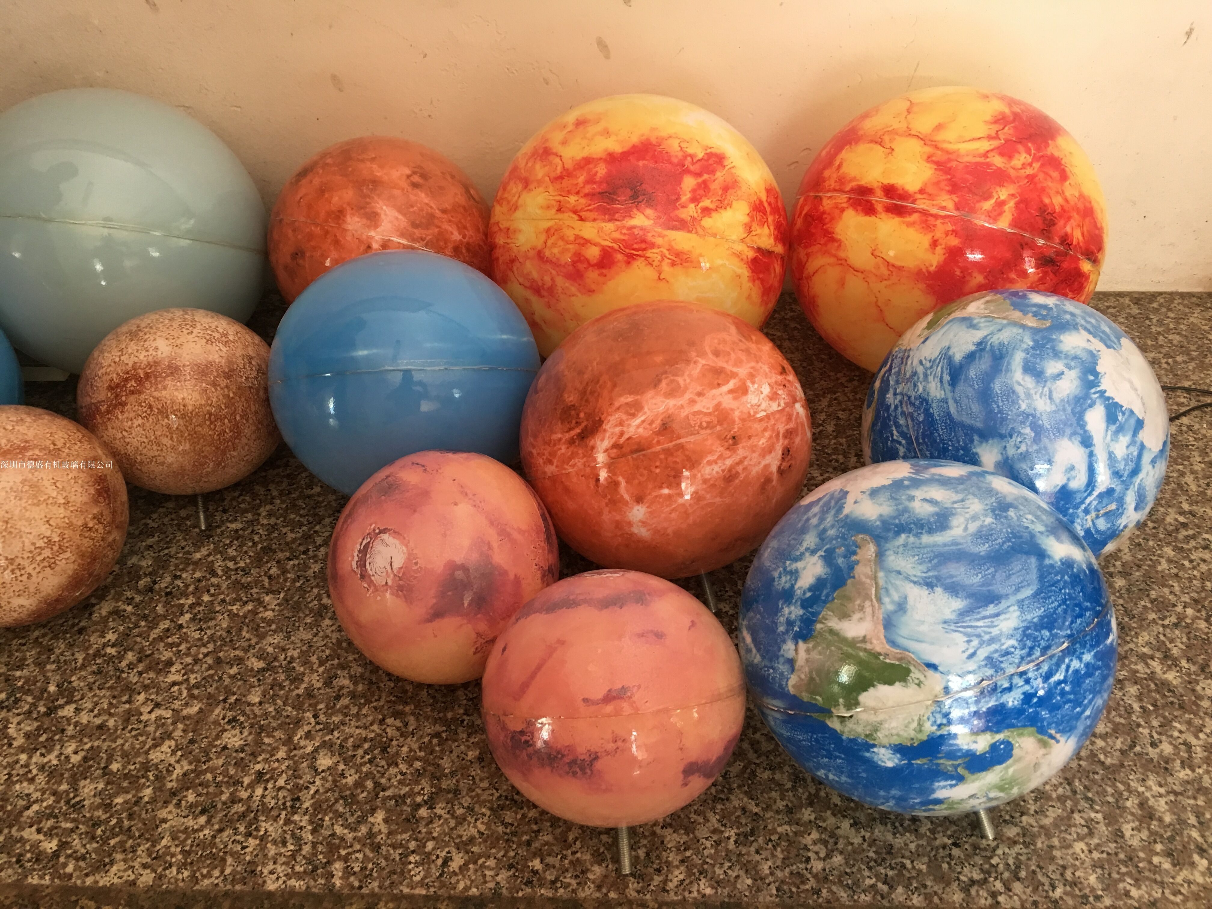 婚庆吊顶装饰道具星空球婚礼布置星球吊灯亚克力定制八大行星吊灯