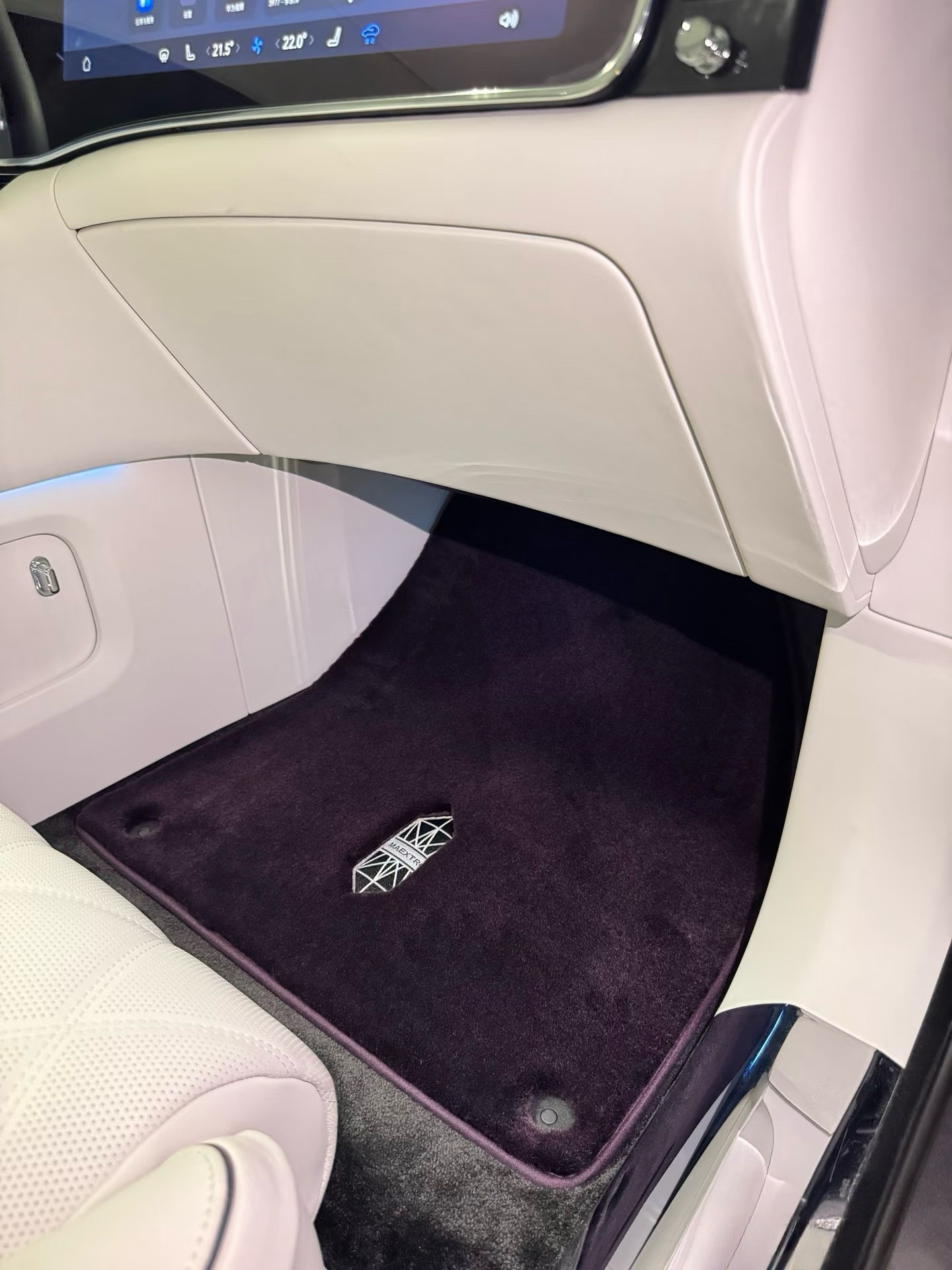 纯羊毛汽车脚垫尊界S800享界S9TS7智界R7 6M8问界9M7专用地毯羊绒