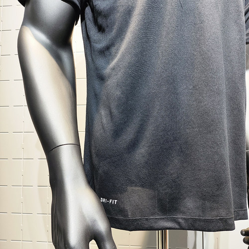 耐克男子速干圆领T恤2026夏季针织半袖运动舒适短袖NIKE IB8898 - 图2