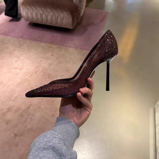 网面水钻酒红尖头细高跟鞋女2025新款水晶鞋气质性感闪钻宴会单鞋