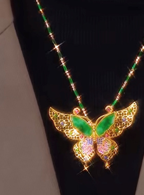 菠菜绿干青蝴蝶吊坠项链