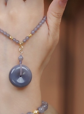 新款紫色平安扣吊坠项链女轻奢小众高级感衣服配饰百搭挂件毛衣链