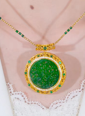 网红辣绿圆牌吊坠项链女轻奢