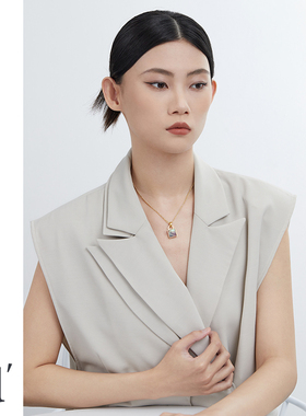 法式轻奢天然贝壳项链女小众高级感气质金色锁骨链方形春夏颈链