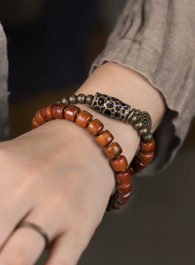 曲尾花文玩新宠做旧牛骨原创手串