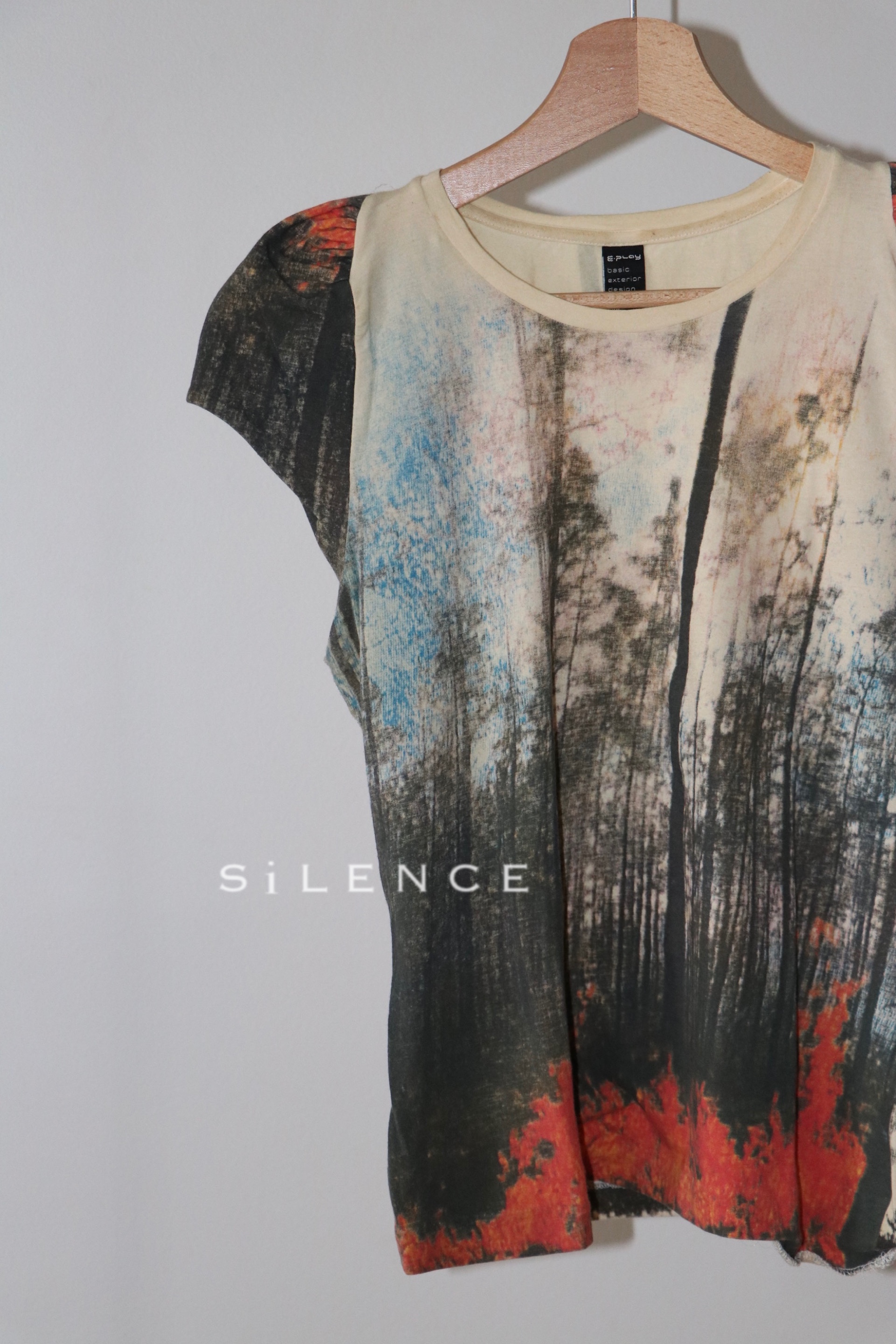 【古着】SiLENCE集合店 油画感短袖上衣 - 图1