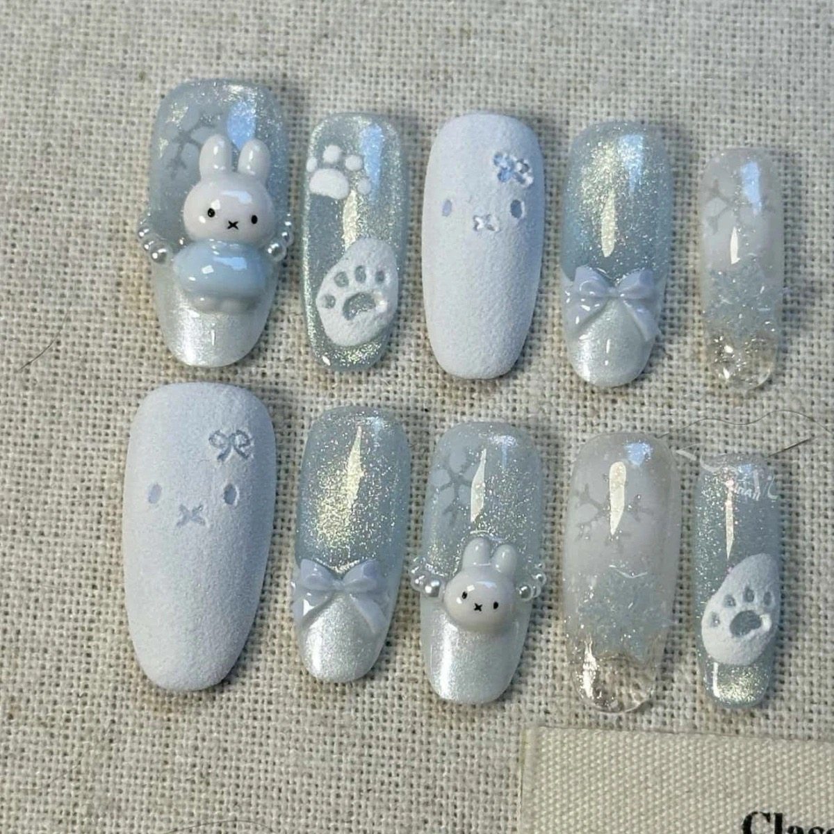 纯手工定制穿戴甲米菲兔雪地可爱猫眼秋冬氛围感卡通美甲可拆卸女,淘宝优惠券,粉丝福利购,淘宝优惠卷