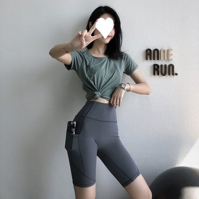 Peach hip-lifting sports pants for women's five-point fitness pants stretch tight yoga quick-drying high-waisted running shorts summer