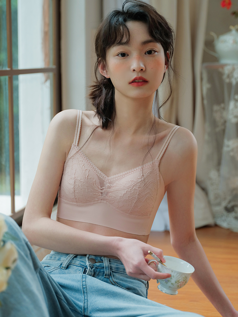 馨帮帮Bra 小清新蕾丝面小胸胸罩无钢圈调整型文胸聚拢上托内衣女 - 图1