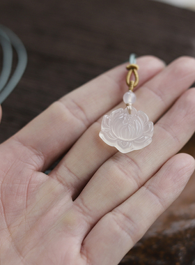 玉髓小莲花吊坠中式复古