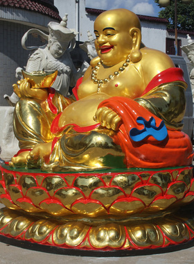 寺庙贴金彩绘元宝大肚弥勒佛