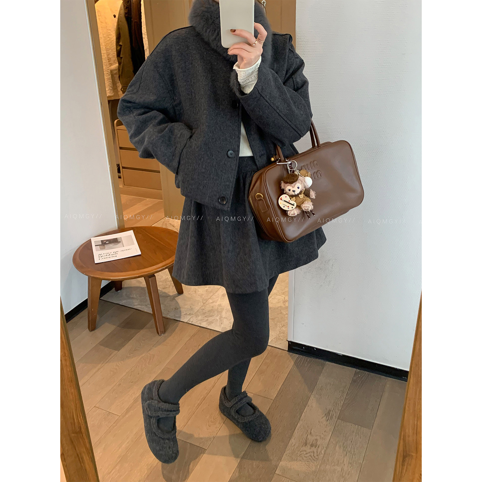 爱情魔鬼鱼 带毛领羽绒套装女2025冬季新款外套半身裙短裙两件套,淘宝优惠券,粉丝福利购,淘宝优惠卷