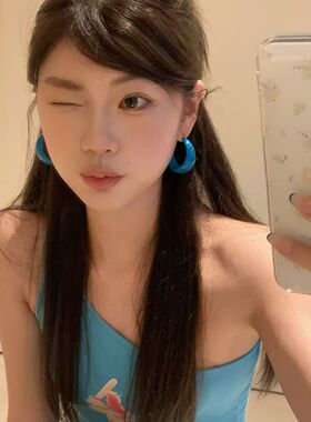 复古港风蓝色C型耳环女2025新款爆款气质时尚耳钉高级感夸张耳饰