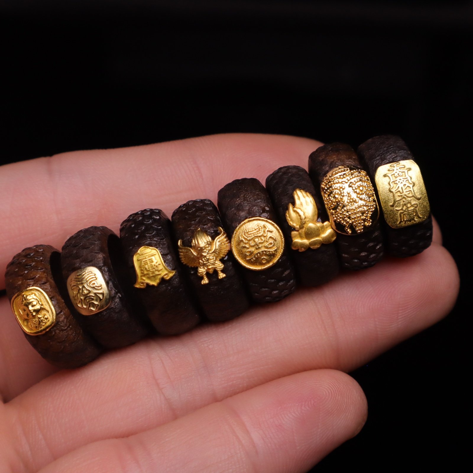 古法金配件天然沉香木镶嵌雨渐耳宝宝佛佛手心经真言跑环文玩配饰,淘宝优惠券,粉丝福利购,淘宝优惠卷