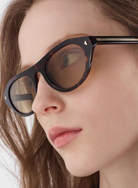 PRADA普拉达女款不规则形太阳镜