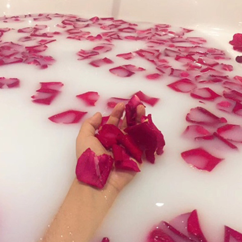 泡澡花瓣牛奶浴玫瑰女士嫩肤全身家用泡泡浴超多泡泡袋装浴缸用品