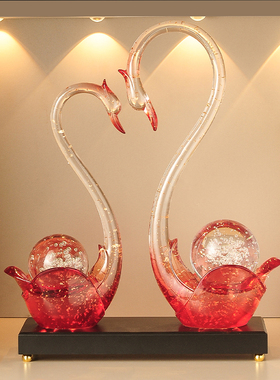 天鹅摆件高档装饰结婚送新人礼物