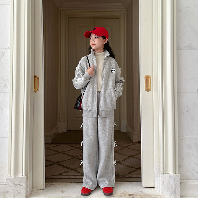 gugumini童装女童少女装冬季加绒加厚磨毛卫衣蝴蝶结开衫外套 - 图1