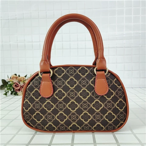 Сумка через плечо, портативная небольшая сумка, коллекция 2023, для среднего возраста, из натуральной кожи