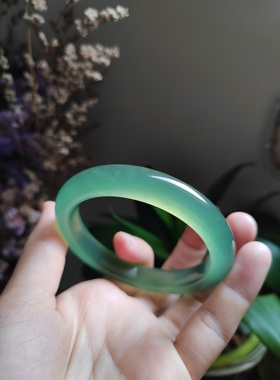 59-60圈口天然岫玉深绿色180手镯高冰种强荧光高透帝王绿手镯玉镯