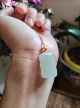 天然和田玉青海料冰晴水国标银金镶嵌平安无事牌吊坠气质锁骨链