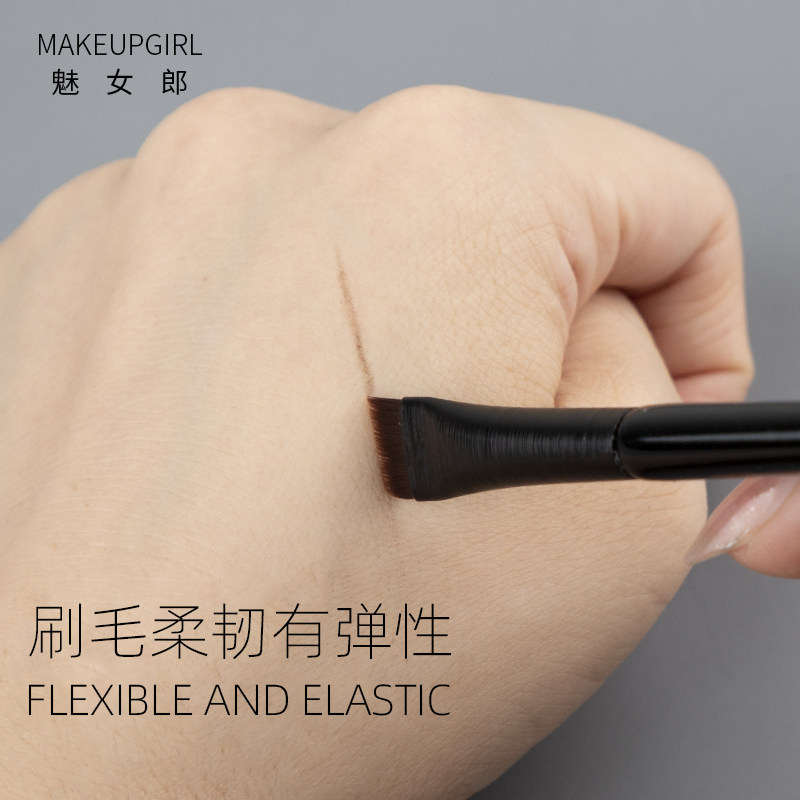 魅女郎刀锋A102眼线刷精细斜角眼睑下至化妆刷子A101扁平头眉刷,淘宝优惠券,粉丝福利购,淘宝优惠卷