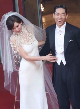 林志玲同款头纱新娘长款拖尾双层超仙3米宽遮面带发梳白色素纱拍