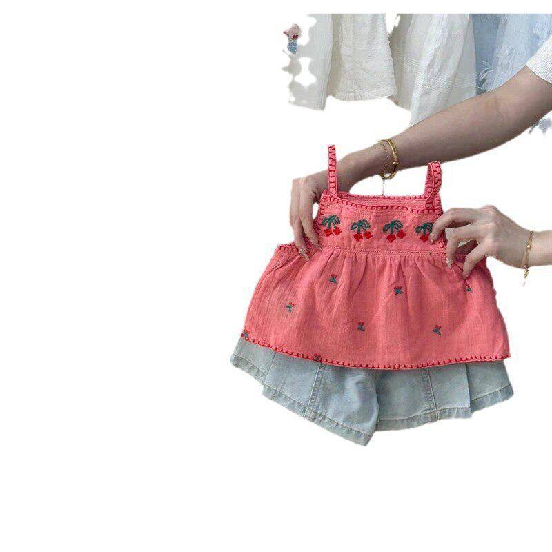 柠里韩系女童绣花吊带衫夏季新款女童樱桃背心洋气牛仔短裤套装潮 - 图3