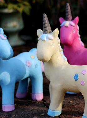 小马利亚树脂装饰卡通落地摆件