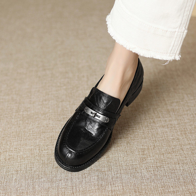 圆头方跟橡胶胶粘工艺头层猪皮深口单鞋,淘宝优惠券,粉丝福利购,淘宝优惠卷