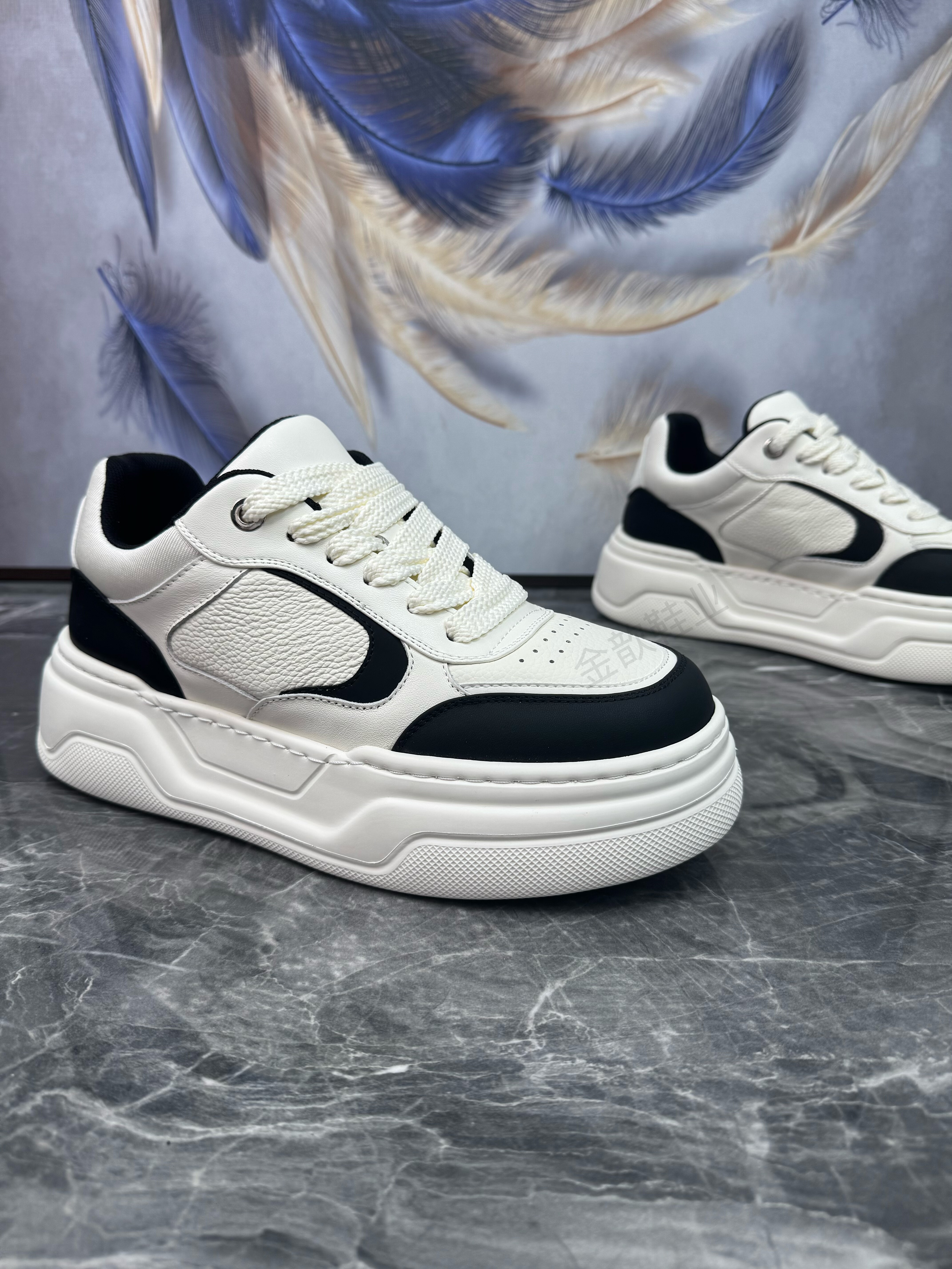 男鞋2025秋季新款头层牛皮简约百搭轻便厚底真皮透气运动休闲板鞋,淘宝优惠券,粉丝福利购,淘宝优惠卷