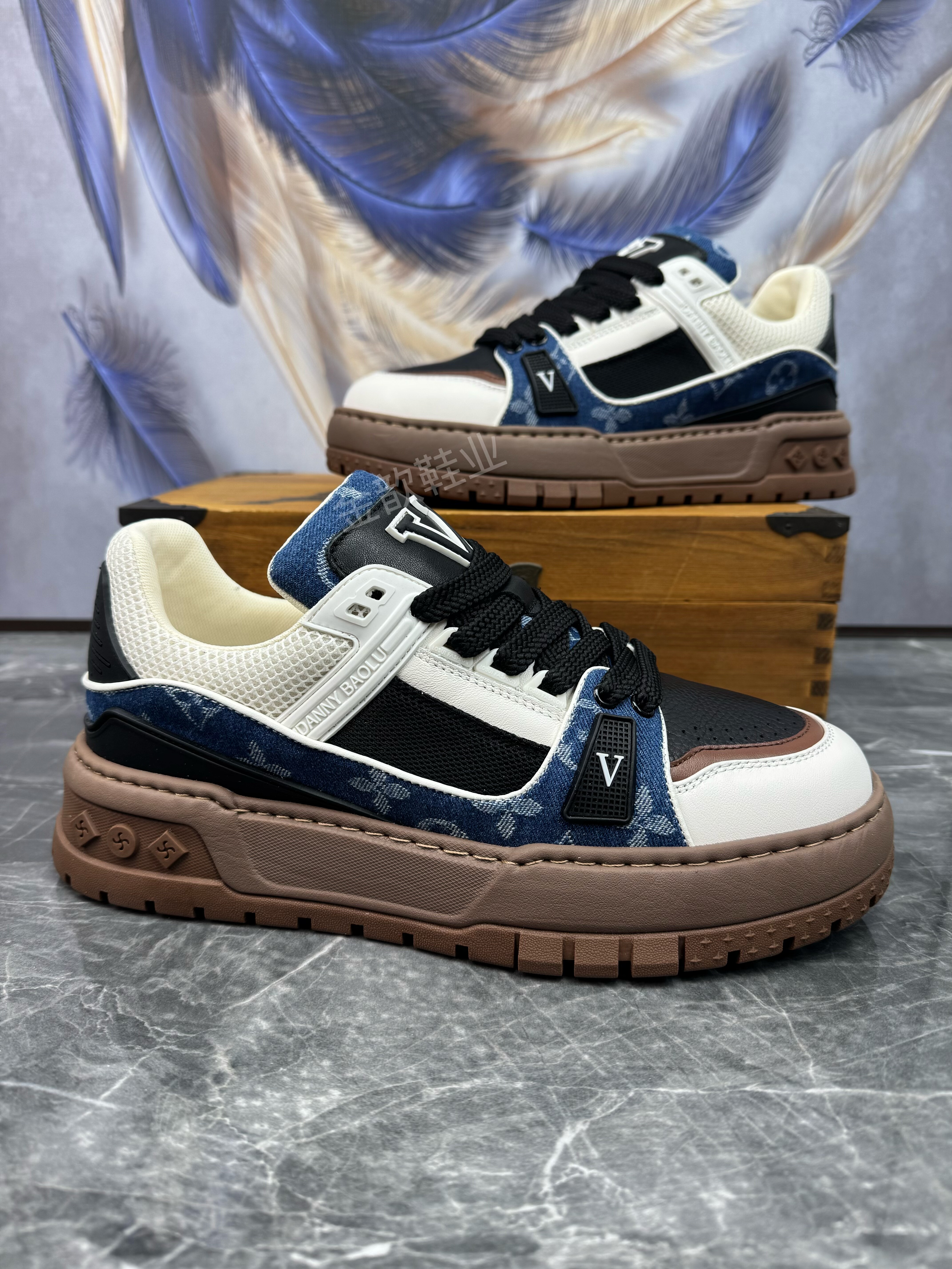 男鞋2026春季新款欧洲站轻便软底大牌潮流拼色真皮运动休闲板鞋男,淘宝优惠券,粉丝福利购,淘宝优惠卷