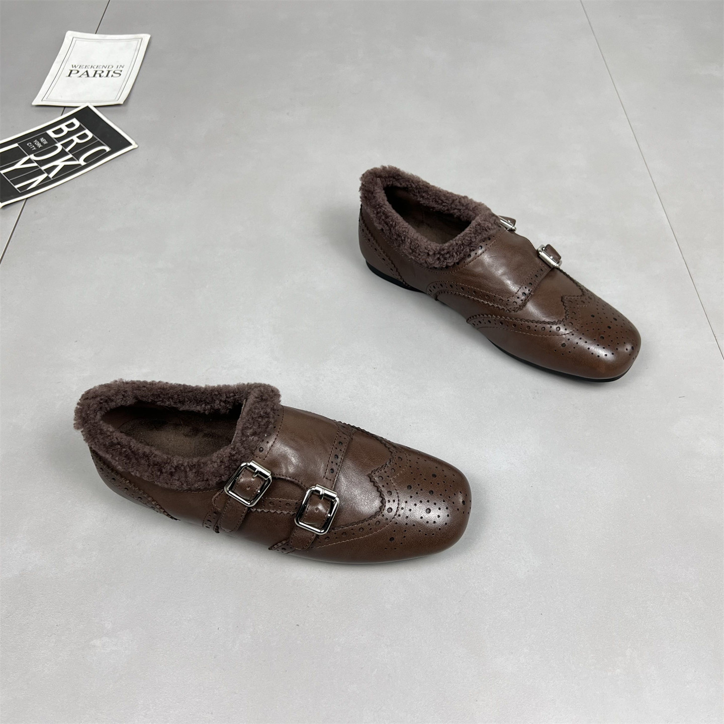 头层牛皮雕花布洛克小皮鞋女棉鞋2025冬新款加绒皮带扣软底乐福鞋 - 图0