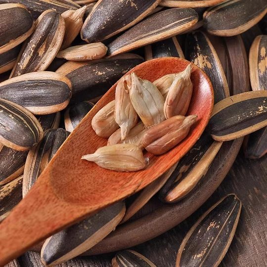 Slim hands melon seeds 1kg independent small package caramel spiced pecan flavored melon seeds 2Jin Jin equal to 0.5kg nut snack food roasted seeds and nuts