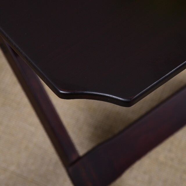 Polished and smooth, the bamboo is compact and easy to store, making it fit in the room.