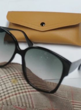 浅色防紫外线复古太阳镜