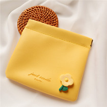 ins wind carry-on portable makeup bag small number delicate mask mouth red air cushion containing headphone zero wallet small bag