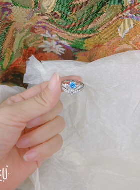 BOBO轻奢小众设计感蓝水晶皇冠戒指女高级感闪锆石食指戒时尚指环